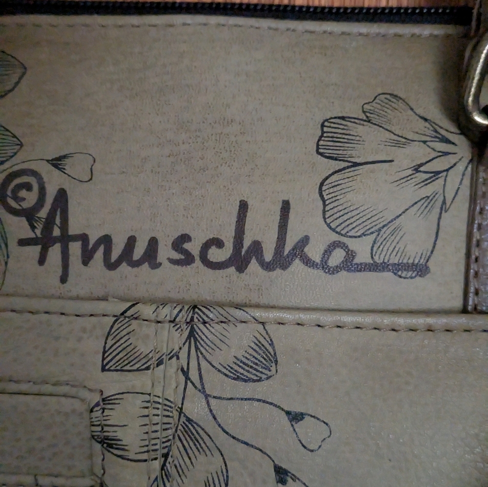 NWOT Anuschka Genuine Leather Purse Handbag.  Hand Painted & Signed.  Never Used - Picture 7 of 13